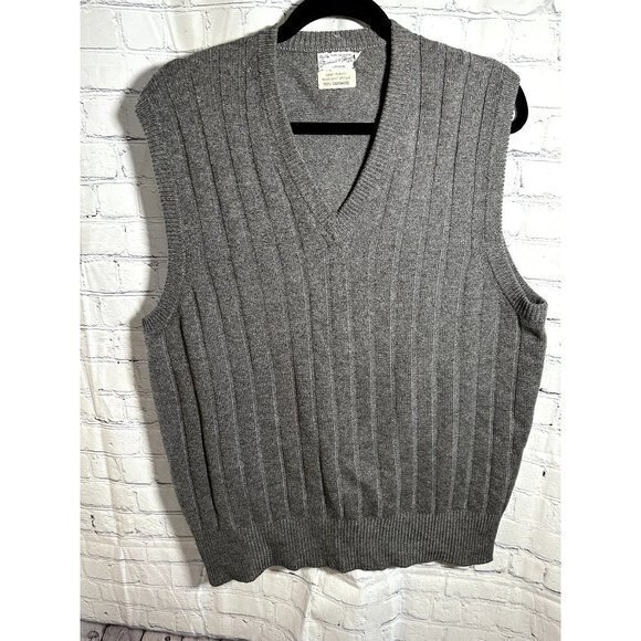 TURNBULL & ASSER‎ LONDON VINTAGE MENS GRAY CASHMERE SWEATER VEST (L)  EUC - Picture 1 of 4